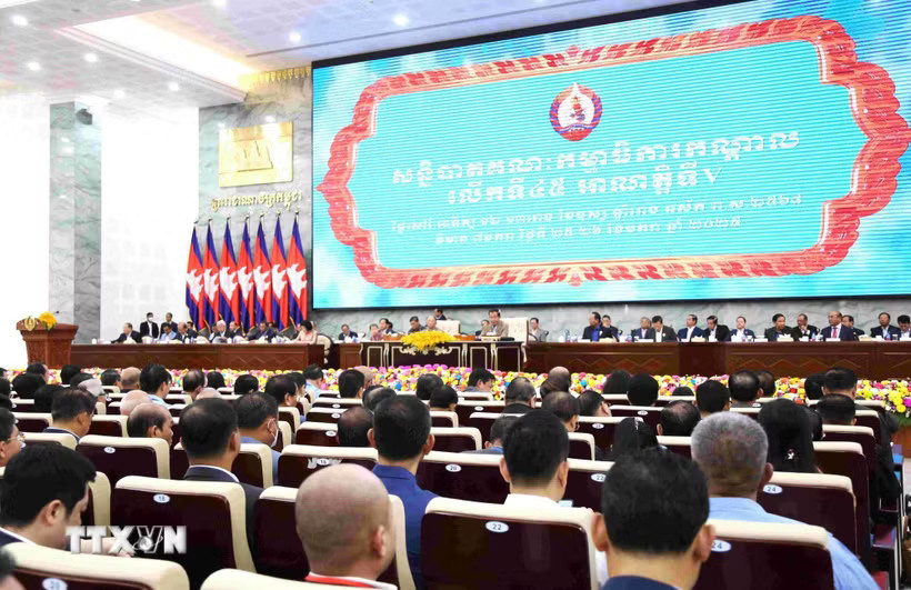 Ban Chấp hành Trung ương Đảng Cộng sản Việt Nam chúc mừng dịp kỷ niệm 75 năm Ngày thành lập Đảng Nhân dân Campuchia
